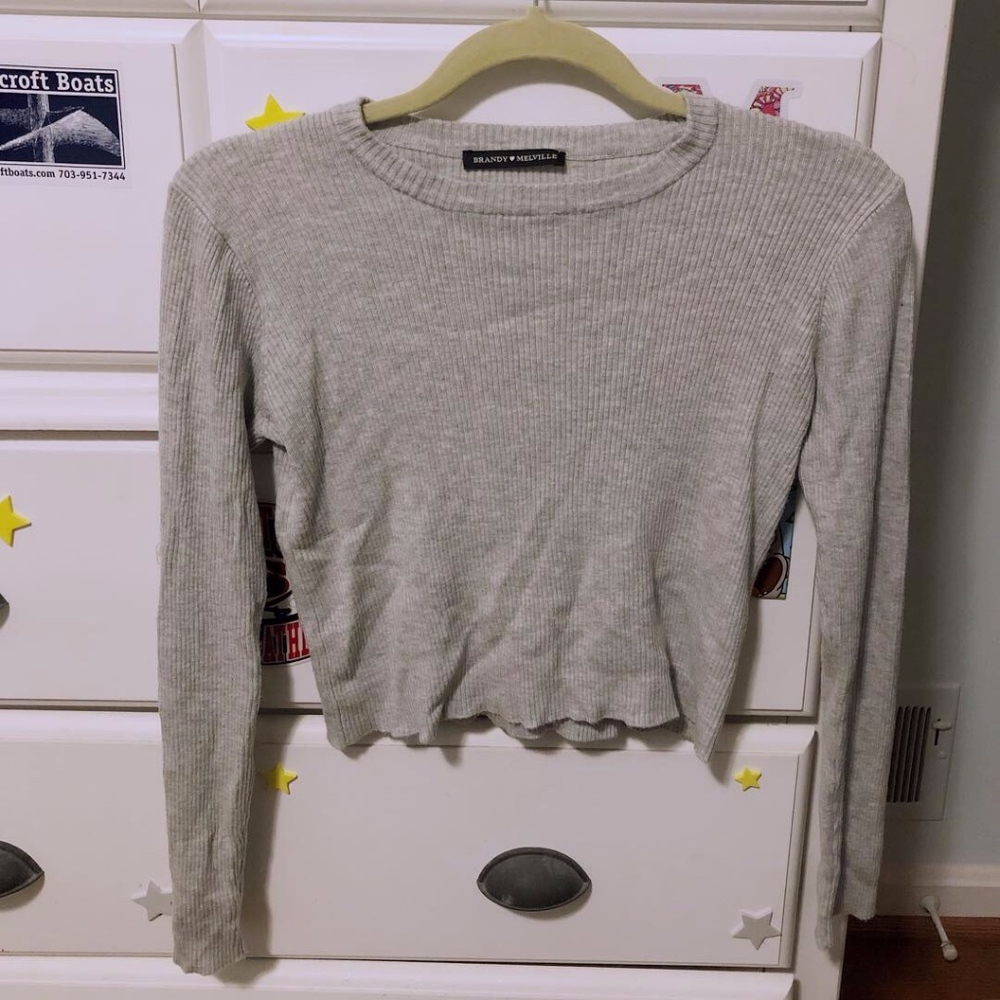 Brandy Melville sweater